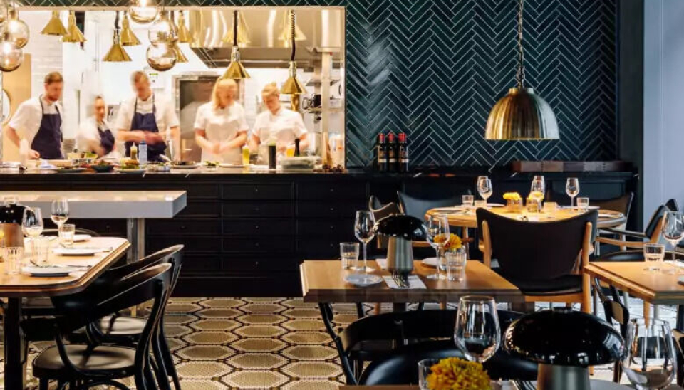 Frokost på hotell er en voksende trend i hovedstaden. Amerikalinjen har fulle lokaler til frokost. Både hotellgjester og lokale.