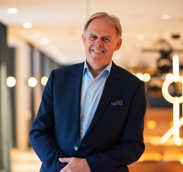 Hotelldirektør Poul-Henrik Remmer ser fram til å møte kandidater på Scandic Ishavshotel 19. mars.