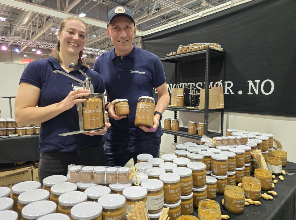 Par i peanøtter. Jan Petter Kjelle og Samantha Vandijken satser på en gammel påleggsklassiker.