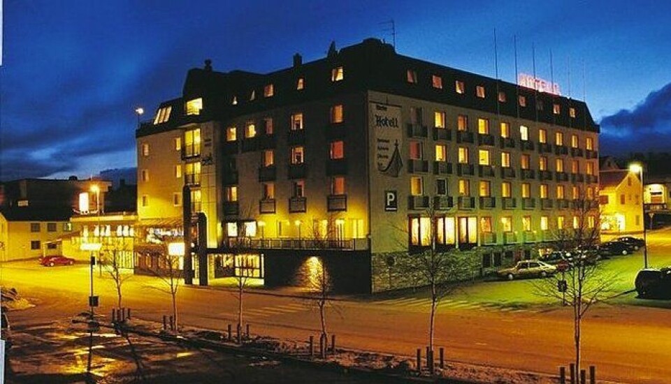 Selger hotell i nord