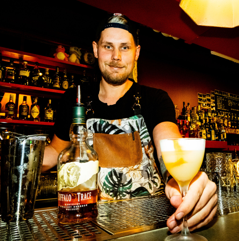 Fredrik Holmberg er Bar Manager ved No Stress i Oslo.