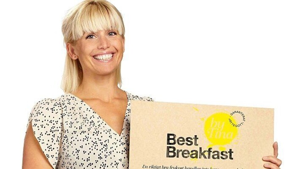 Nå serverer hun hotellfrokost