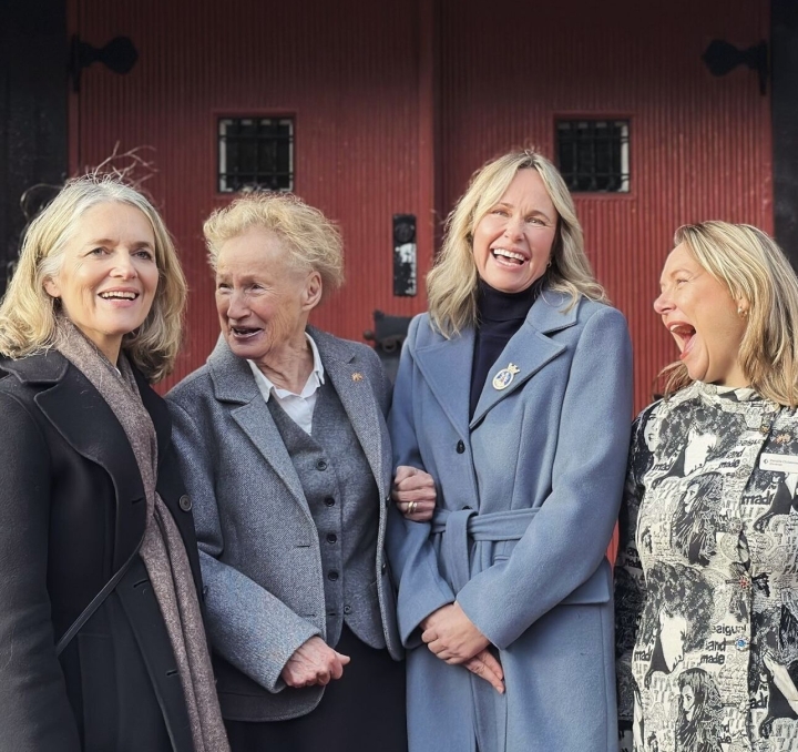 Louise Bang Jespersen, Jette Frölich, Anne Lindboe og Pernille Christensen er klare for å feire jul på Lysebu – igjen.
