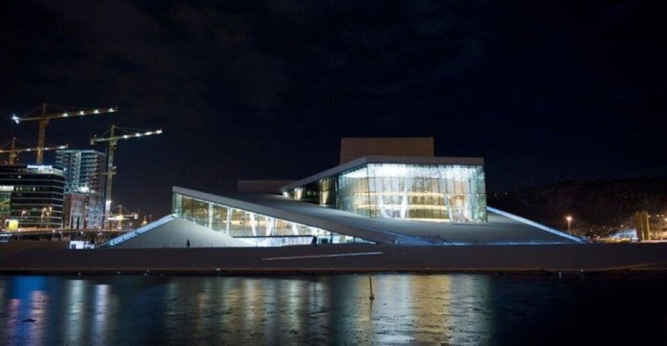 Fra Plaza til Operaen