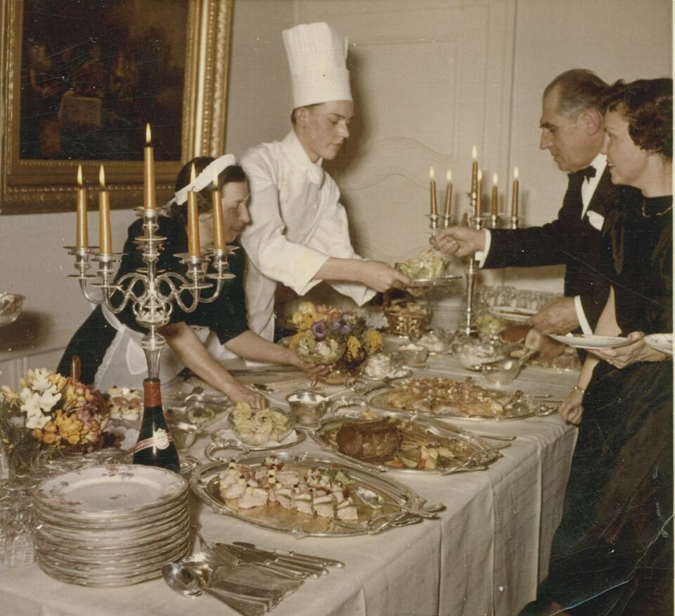 NOKON ÅR SIDAN: Der junge Wilfried var 14 år gamal da han starta Wilfried den lange kjøken- og hotellreisa si. (Foto: Privat). NOKON ÅR SIDAN: Der junge Wilfried var 14 år gamal da han starta Wilfried den lange kjøken- og hotellreisa si. (Foto: Privat).