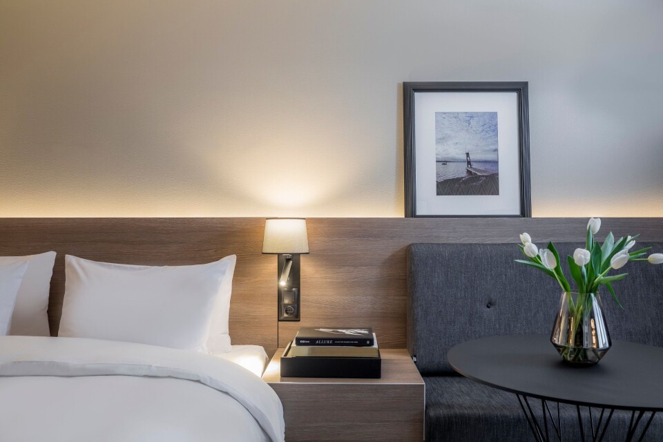 NYTT: Alle de 676 hotellrommene, i 37 etasjer, pusses opp av Link Arkitektur. NYTT: Alle de 676 hotellrommene, i 37 etasjer, pusses opp av Link Arkitektur.