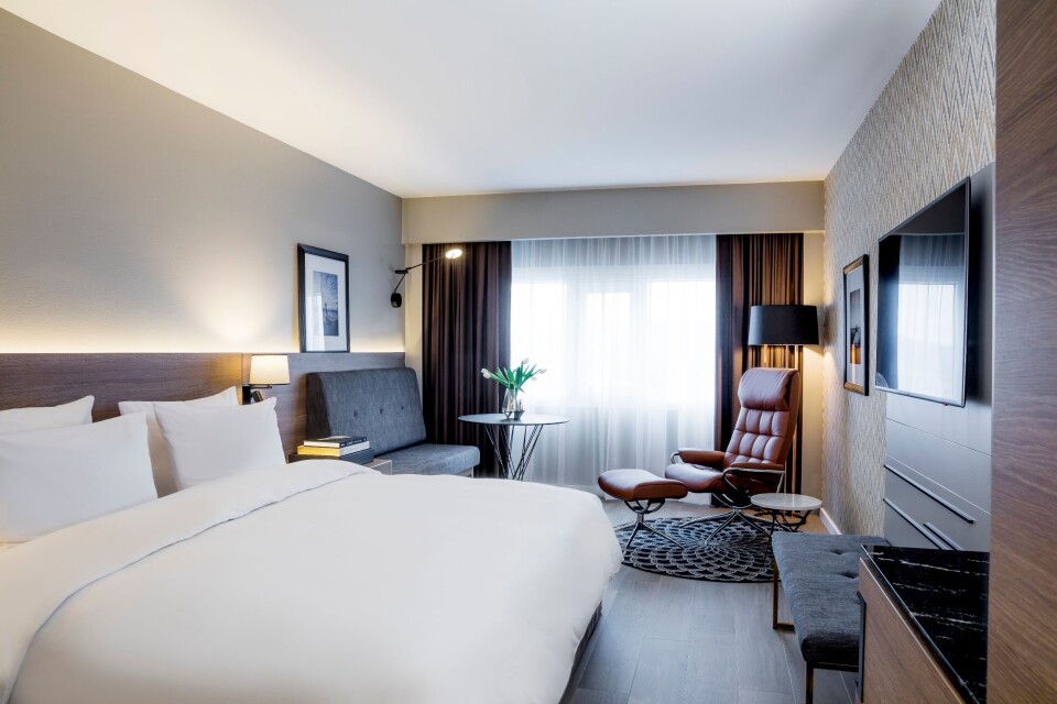 FLOTT: De første nyrenoverte rommene hos Radisson Blu Plaza Hotel i Oslo er allerede ferdige. FLOTT: De første nyrenoverte rommene hos Radisson Blu Plaza Hotel i Oslo er allerede ferdige.