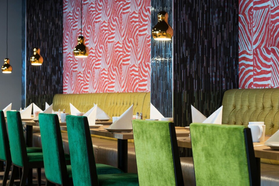 NY FROKOSTSAL: Bildet viser den nyoppussede frokostsalen på Thon Hotel Orion. Foto: Thon Hotel Orion.
