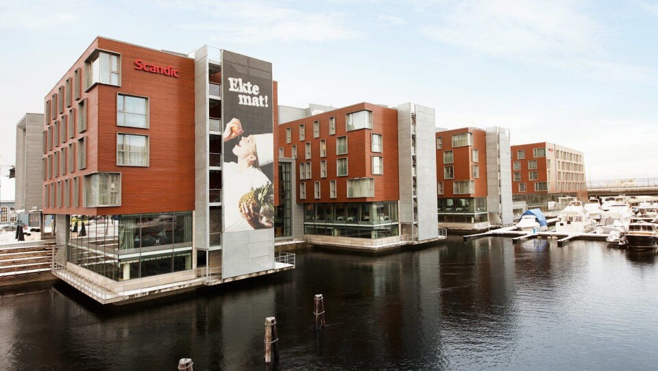 BYGGES PÅ: Den nye restaurantdelen og trimrommet bygges ut i Nidelven.