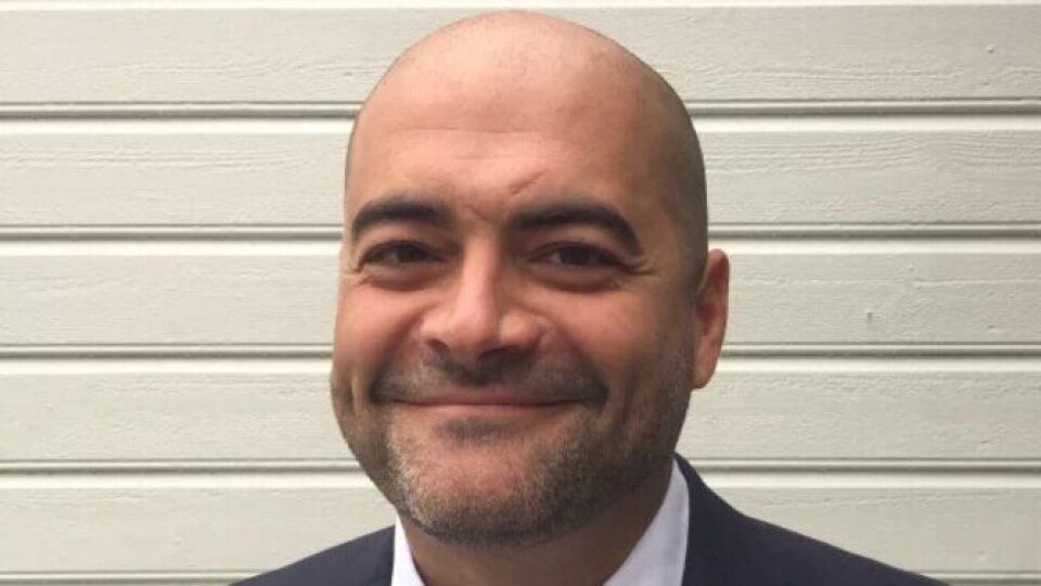 Går til konkurrenten