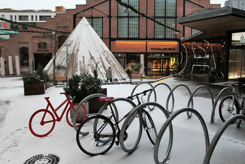 GOD PLASS: Vulkan-området, med en rekke restauranter og butikker, har i alt 650 sykkelparkeringsplasser, både innen- og utendørs. GOD PLASS: Vulkan-området, med en rekke restauranter og butikker, har i alt 650 sykkelparkeringsplasser, både innen- og utendørs.