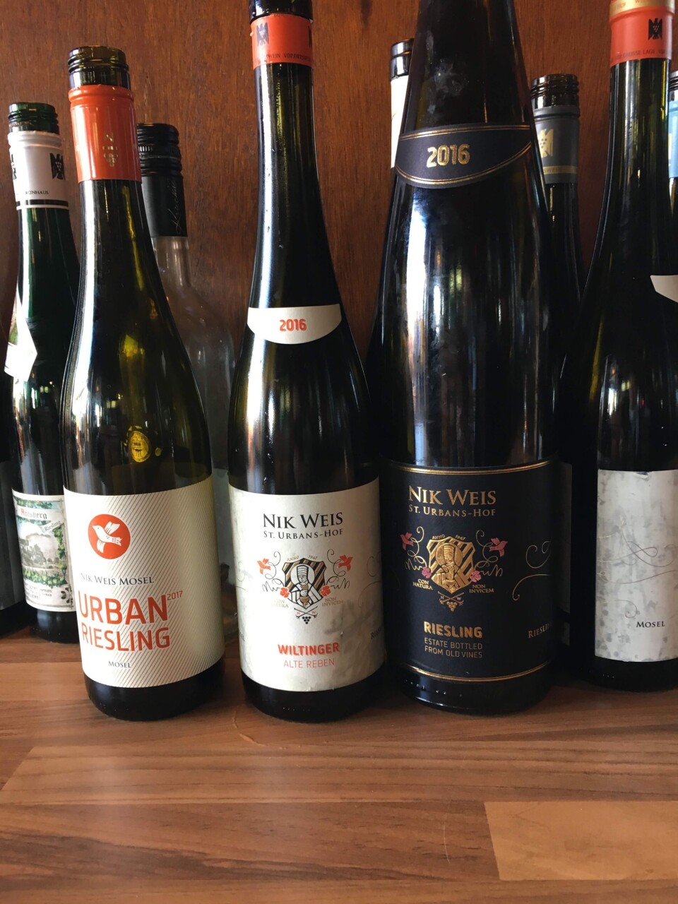 VINNER: Weingut Nik Weis St. Urbans-Hof Wiltinger Alte Reben Riesling 2016 ble kåret til best til krabbe. VINNER: Weingut Nik Weis St. Urbans-Hof Wiltinger Alte Reben Riesling 2016 ble kåret til best til krabbe.