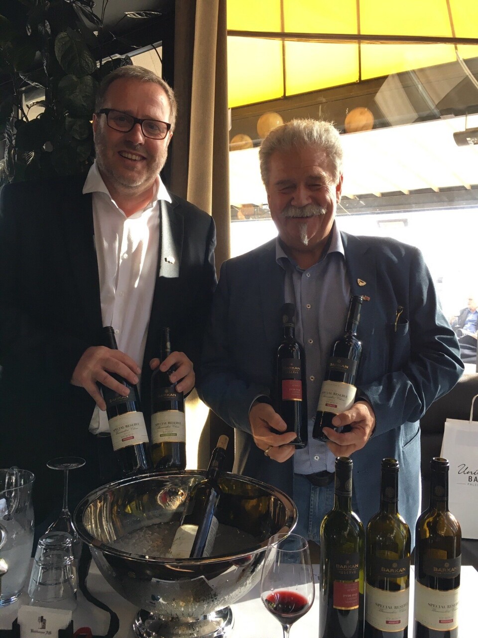 Geir Aage Sveen og Per-Ellef Amble fra Barkanor, en av to importører av israelsk vin til Norge.