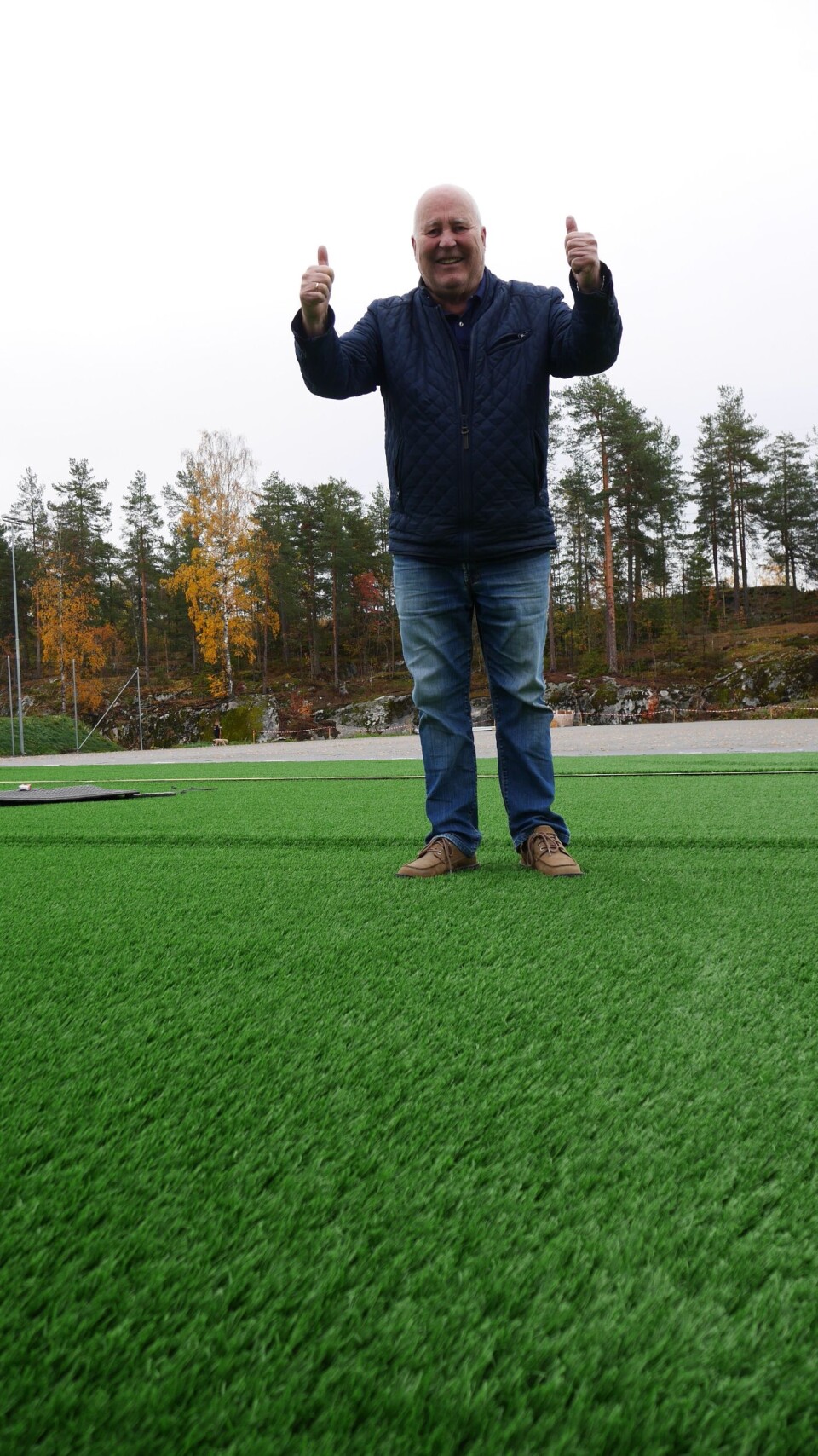 GLEDER SEG: Håkon Bekkestad har ledet kunstgress-prosjektet for Kolbotn IL og gleder seg til banen er spillbar.