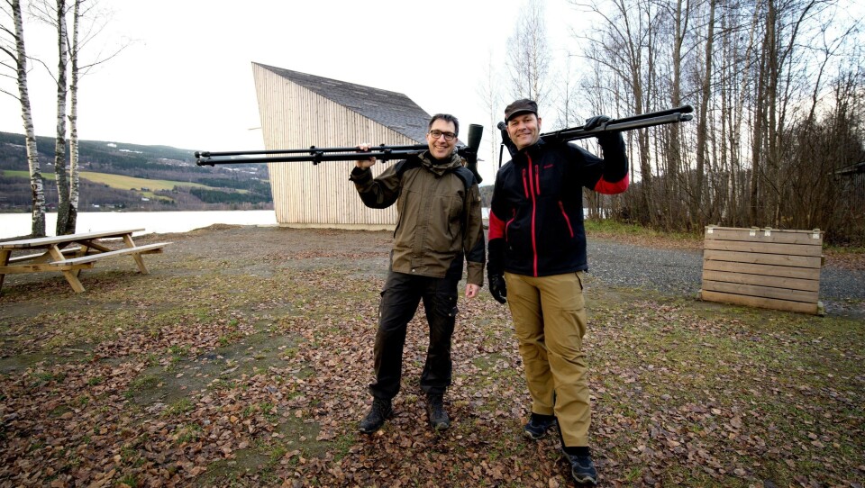 INITIATIVTAKERE: Erik A. Hansen t.v. og Kenneth Lunna , står bak nettsiden Birdingbed AS. INITIATIVTAKERE: Erik A. Hansen t.v. og Kenneth Lunna , står bak nettsiden Birdingbed AS.