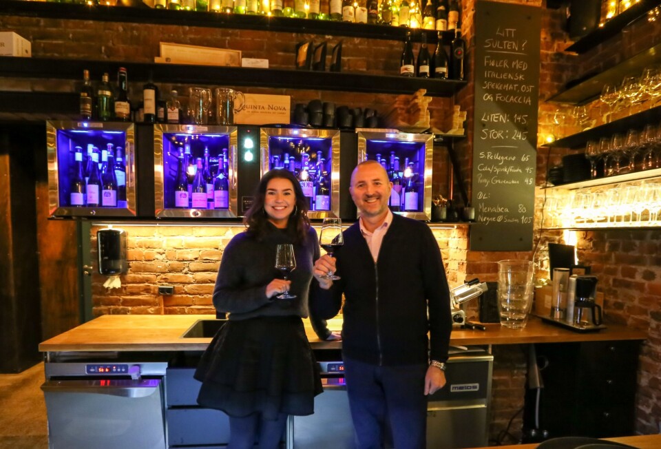 TEAMET: Øyvind Tveit er daglig leder og medeier i Vino Bar AS, mens Jeanette Solheim er restaurantsjef.