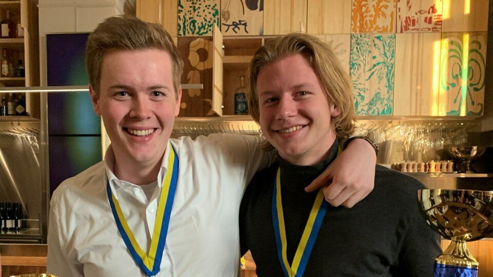Kokkelærlingene Audun Blystad (t. v.) og Håvard Onsøyen tok gull i Nordisk mesterskap for kokk- og servitørlærlinger 2019. Kokkelærlingene Audun Blystad (t. v.) og Håvard Onsøyen tok gull i Nordisk mesterskap for kokk- og servitørlærlinger 2019.