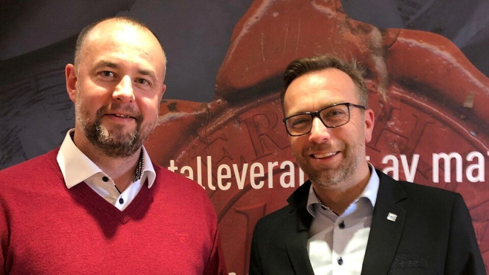 Fra venstre: Torbjørn Møllerop fra Carl Evensen Eftf AS og Stian Eide fra NHO Reiseliv Innkjøpskjeden. Foto: Privat