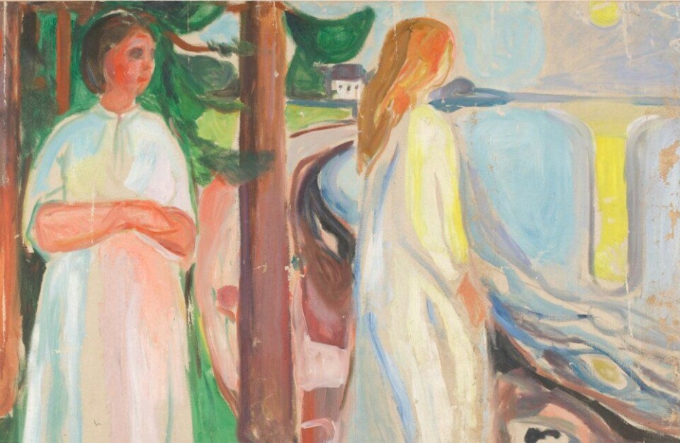 SNART 100: «To hvitkledde kvinner på stranden» ble laget et sted mellom 1925 og 1930.