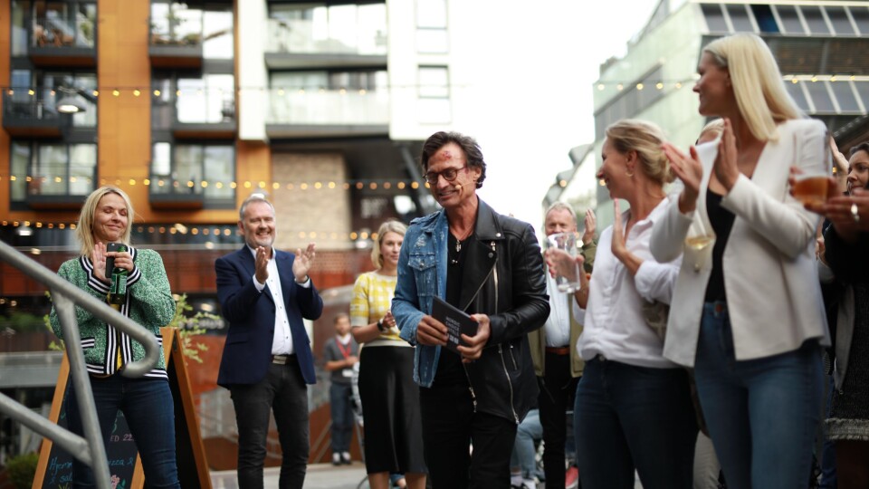 STOLT: Petter Stordalen var med på markeringen.