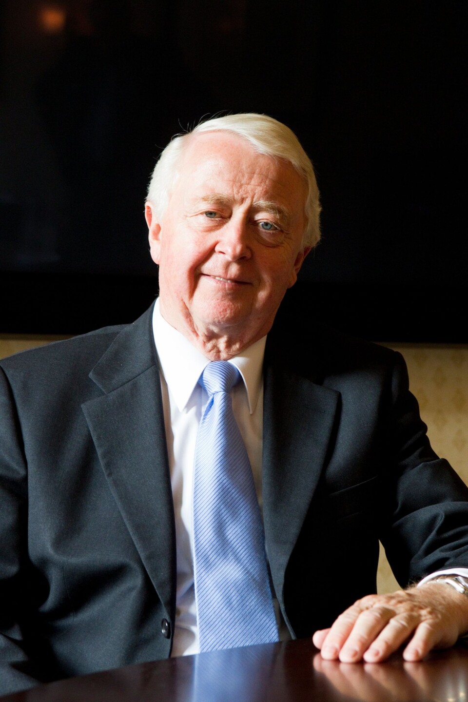 Hotellkongen Jan E. Rivelsrud (79) døde lørdag 28.september. Rivelsrud var kjent for å ha startet hotellkjeden Rica. Rivelsrud opprettet kjeden sammen med sin svoger Sveriges prins Carl Bernadotte, og var styreleder i hotellkjeden frem til 2011. Hotellkjeden Rica ble senere solgt til Scandic i 2014.
