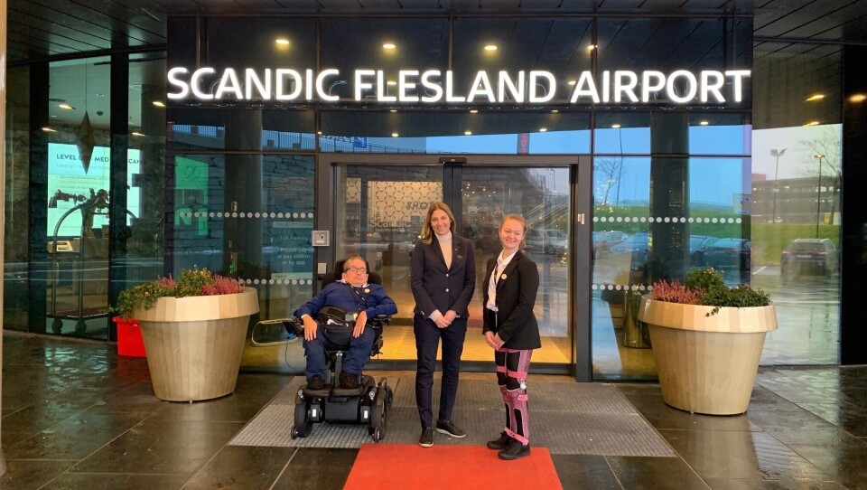 BRA DAG: F.v. Ove Strømme, hotelldirektør på Scandic Flesland Airport, Birte Hevrøy og Rikke Ullmann.