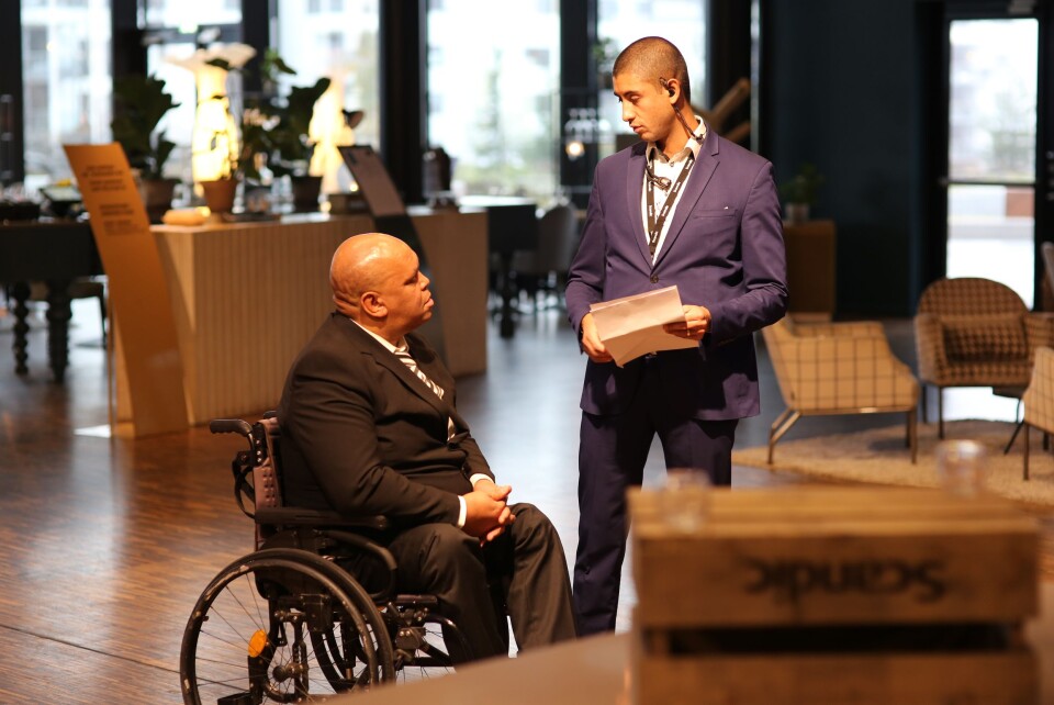 FAST JOBB: Bihonelgne Stifanos (t.v.) fikk fast jobb på Scandic Fornebu.