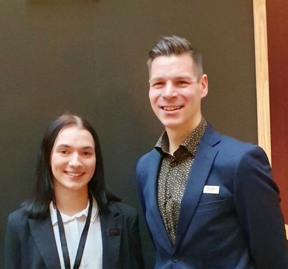SJEFENE: Wiktoria vikarierer for Roger Rønning som hotelldirektør.