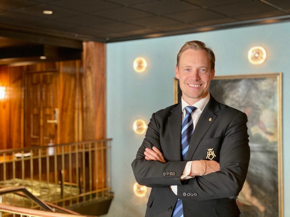 SJEF: Direktør Lars Petter Mathisen er stolt over å representere Thon Hotel Bristol.
