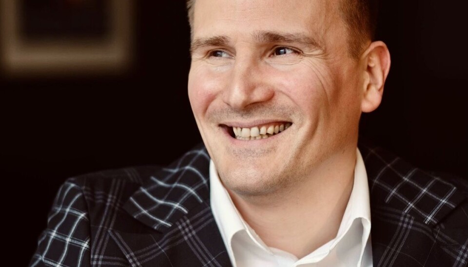 FRA BAR TIL BRO: Ørjan Lundmark har stått i spissen som Food and Wine Director siden hotellet åpnet. Nå blir han kaptein på Amerikalinjen. FRA BAR TIL BRO: Ørjan Lundmark har stått i spissen som Food and Wine Director siden hotellet åpnet. Nå blir han kaptein på Amerikalinjen.