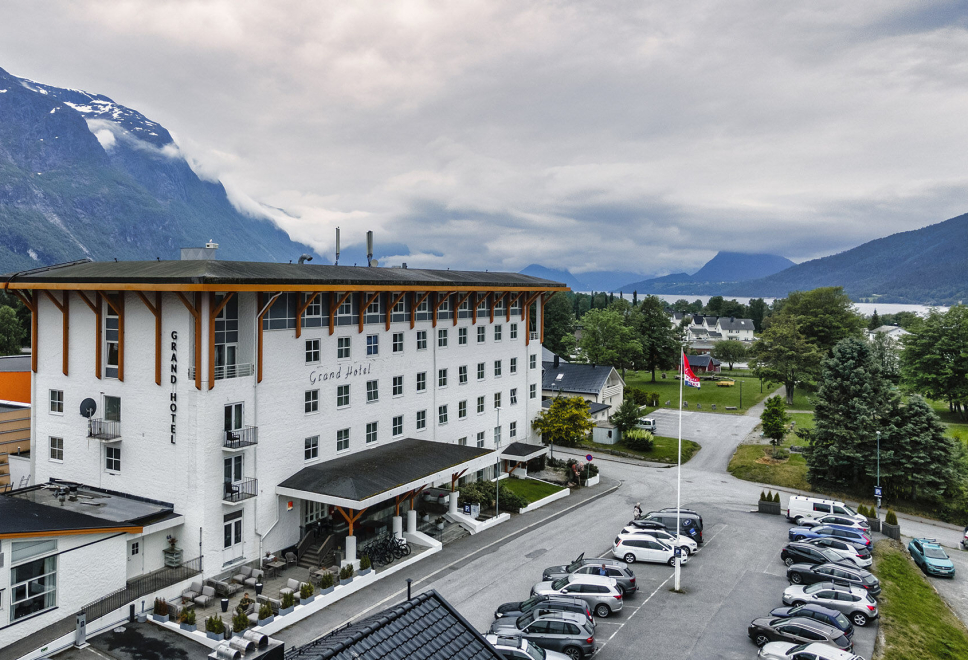 POPULÆRT: Classic Norway Eiendom har kjøpt eierandelen til Romsdalen AS, og er nå eneeier. Nå skal det populære hotellet bygges ut med 57 rom. Arbeidet starter i 2024.