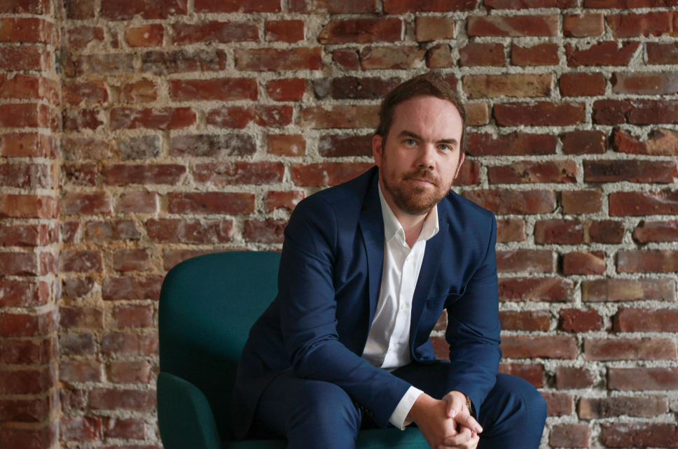 SATSER: Daglig leder i hotellkjeden Eivind Hjulstad har god grunn til å være fornøyd; kjeden leverer tidenes resultater, og skal åpne hoteller i flere byer i tiden som kommer.