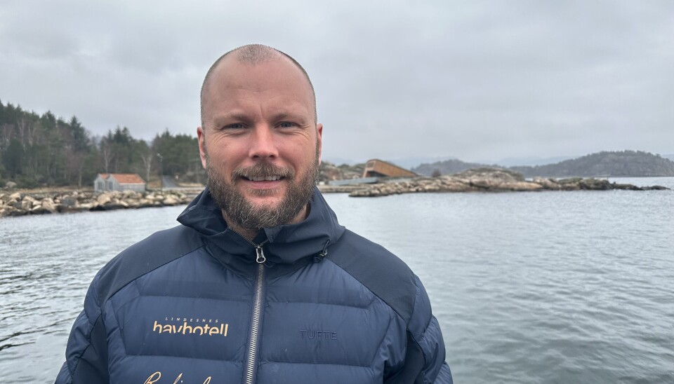 STÅR PÅ: Salgssjef ved Lindesnes Havhotell Håvard Kleven er svært fornøyd med at NM-arrangementet blir lagt til hotellet i Lindesnes.