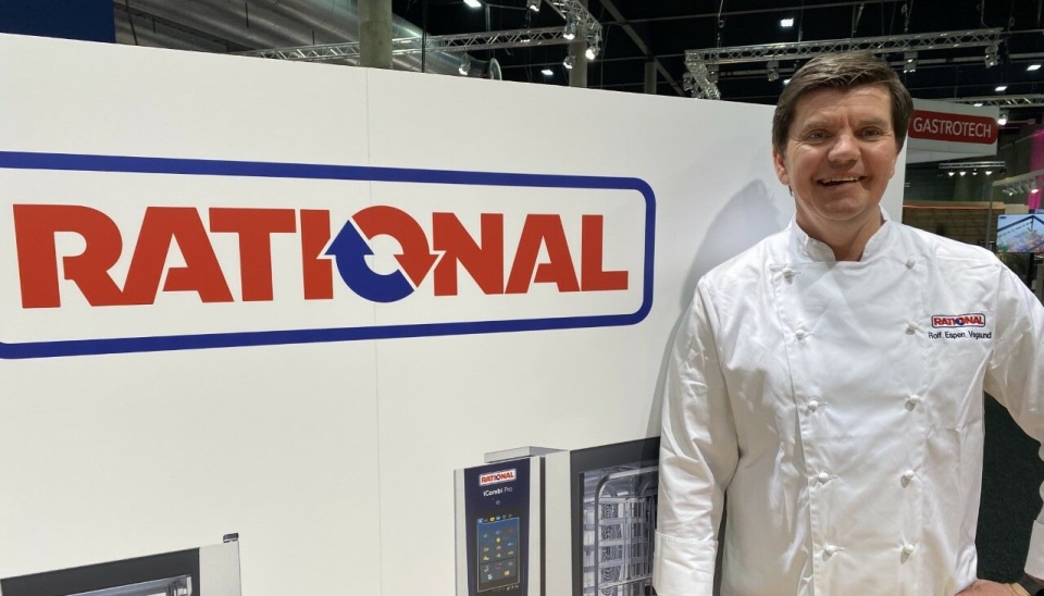 HURRA: Salgssjef i Rational, Rolf Espen Vegsund har god grunn til å smile: Produktene slår an på markedet , og det settes nye rekorder.