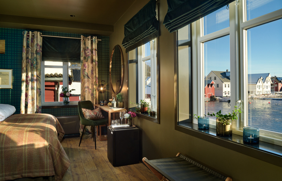 LEKKERT: Knutholmen satser knallhardt på turismen, og lykkes. De siste årene har de investert mange millioner i utvikling.