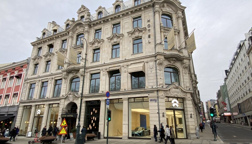 SENTRALT: Karl Johan Hotel ligger bare et langskudd unna stortinget, og med flere konkurrerende hotellet som nærmeste naboer. SENTRALT: Karl Johan Hotel ligger bare et langskudd unna stortinget, og med flere konkurrerende hotellet som nærmeste naboer.