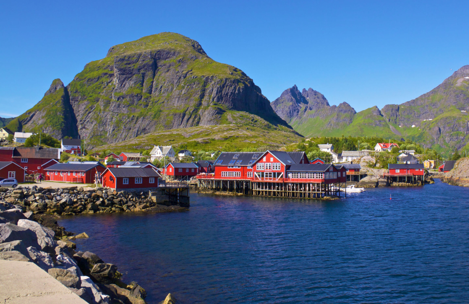 SATSER I NORD: Hotellkjeden Classic Norway Hotels eier nå fire destinasjoner i Lofoten. Å Rorbuer er site innslag i porteføljen.