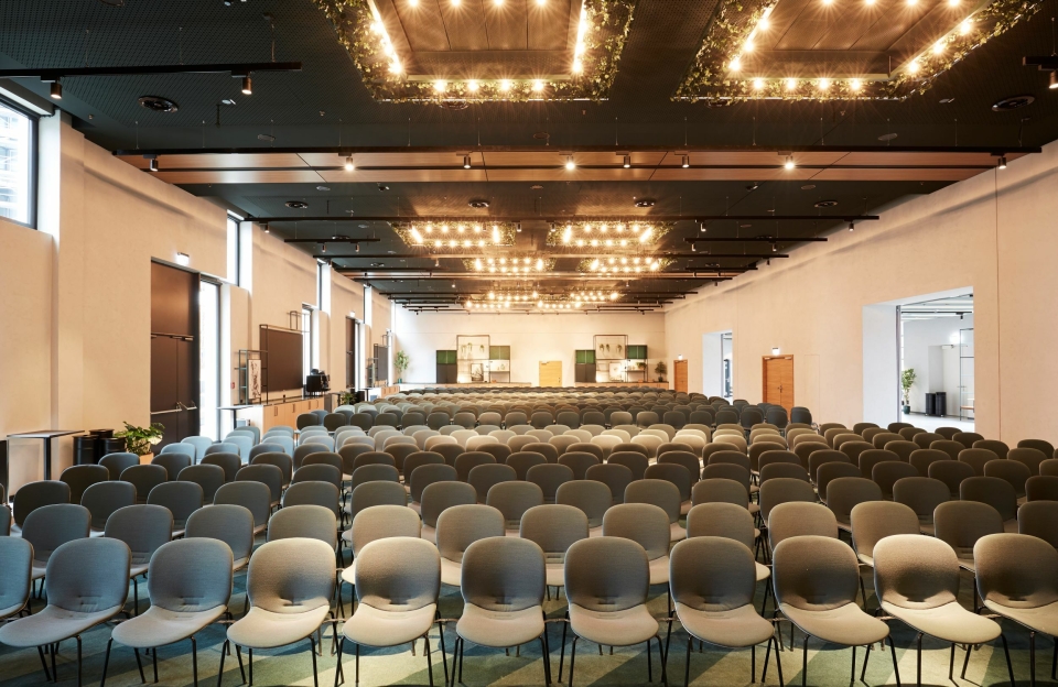 STORT: Scandic-hotellet i Frankfurt kan blant annet skimte med en 600 m2 stor ballsall med Tysklands største takmonterte foldevegger.