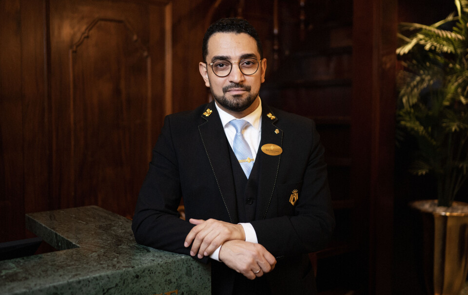 EKSLUSIVT: Tarik Nascimento e Silvas er concierge på Hotel Bristol i Oslo. Det er totalt 3300 medlemmer i Les Clefs d’Or. EKSLUSIVT: Tarik Nascimento e Silvas er concierge på Hotel Bristol i Oslo. Det er totalt 3300 medlemmer i Les Clefs d’Or.