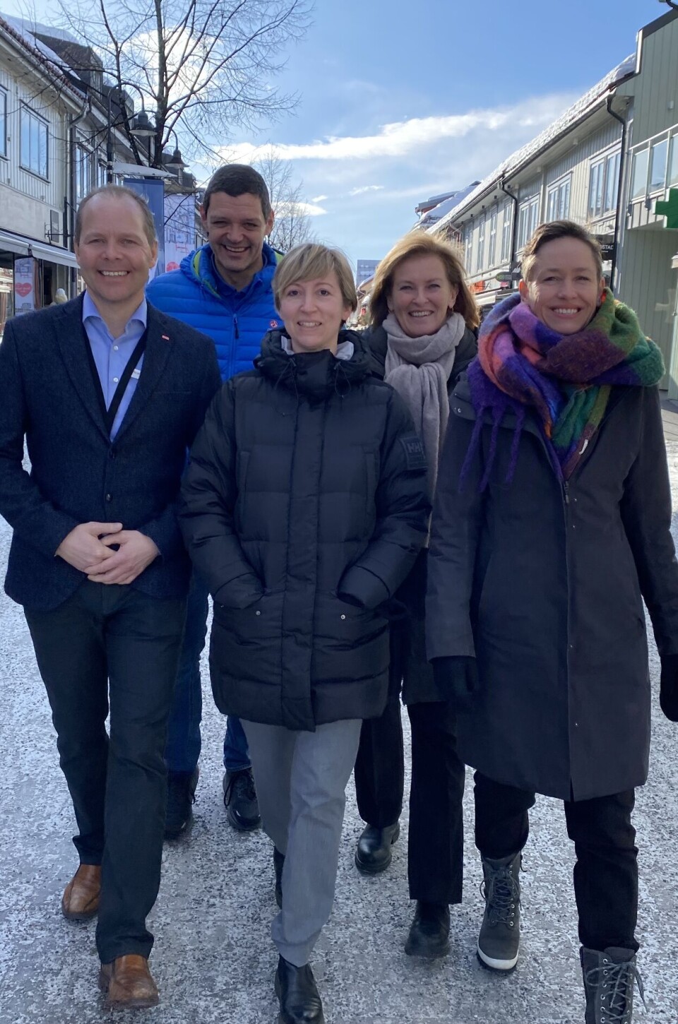 GODT SAMARBEID: Sentrumsgjengen av hotelldirektører i Lillehammer stortrives i hverandres selskap. GODT SAMARBEID: Sentrumsgjengen av hotelldirektører i Lillehammer stortrives i hverandres selskap.