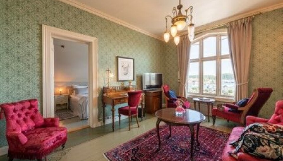 HAMSUN-SUITEN: Rom 302 er oppkalt etter forfatter Knut Hamsun, som selv var gjest på hotellet. HAMSUN-SUITEN: Rom 302 er oppkalt etter forfatter Knut Hamsun, som selv var gjest på hotellet.