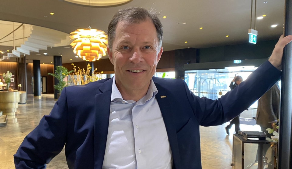 KLAR TALE: Ole Sorang har jobbet med reiseliv og hotell i mange år, og mener de skandinaviske landene må samarbeide for å lokke flere turister til landene.