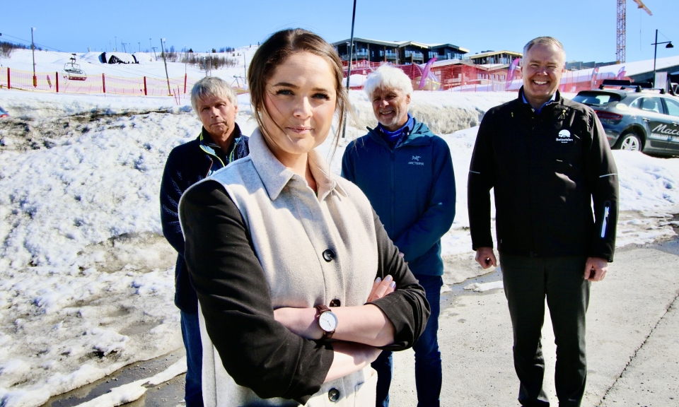 BLIR BADESJEF: Som regel er det Beitostølen-profilene Terje Fahre (t.v), Kai Sveum og Atle Hovi, som står i frontlinjen. Men, nå er fokus på Beitostølens egen 27 år gamle Hege Rødningen, som er hentet inn for å lede det nye spektakulære spaanlegget Ridderbadet.