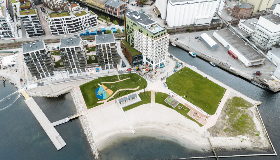 UT MOT FJORDET: Hotel Riviera i Moss ligger bare et langskudd unna Oslofjorden. Hotellet med 172 rom eies av NHG..