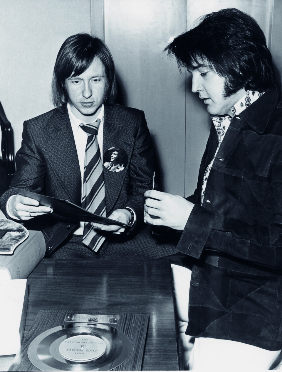 MØTTE KONGEN: Pål Granlund møtte rockestjernen fem ganger. Bildet er tatt 29.januar i 1974 i Las Vegas, USA.