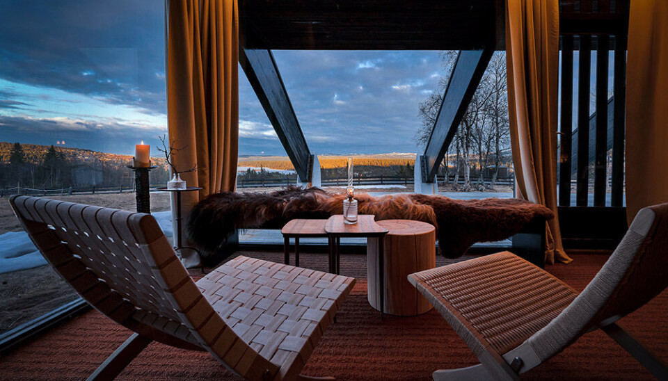 SJEKK DEN UTSIKTEN: Hotellet i Nesbyen ligger 1000 meter over havet, og med fantastisk utsikt ut over urørt natur.