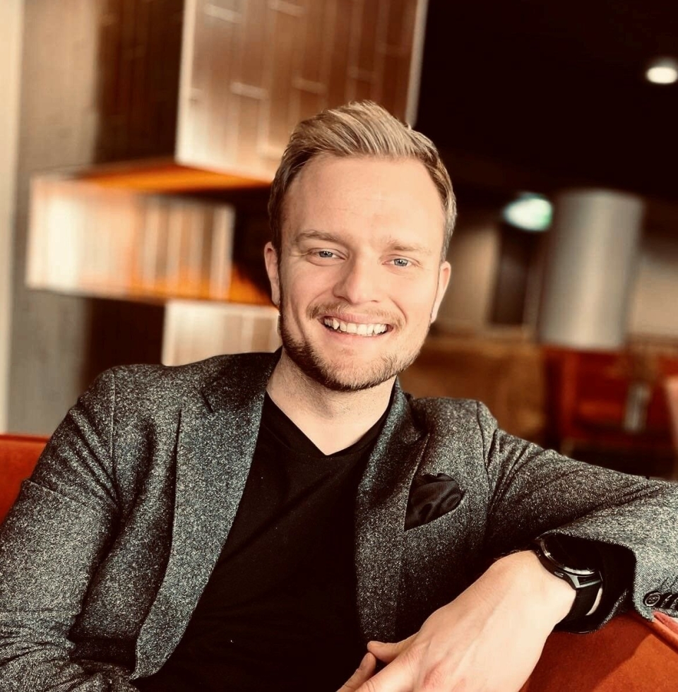 DYKTIG LEDER: Hotelldirektør ved Radisson RED Oslo Økern, Jørgen Holte, har oppnådd svært gode resultater på kun ett års drift.