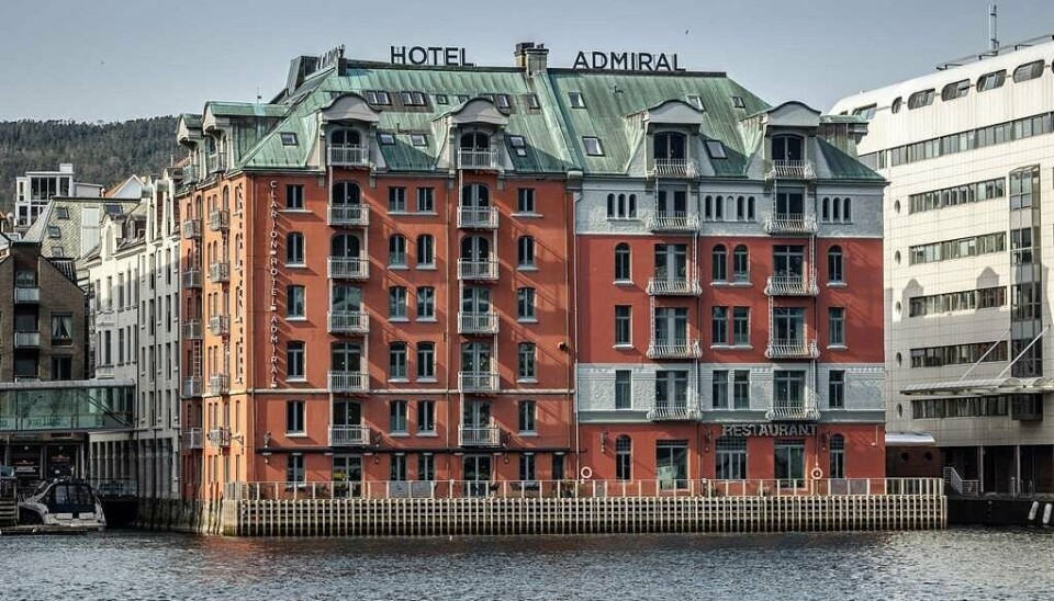 NY EIER: Laksegiganten Meidell AS fikk tilslaget på Hotel Admiral i Bergen, og overtar eiendommen 1.september. Hotellet har vært driftet av Strawberry gjennom franchise. NY EIER: Laksegiganten Meidell AS fikk tilslaget på Hotel Admiral i Bergen, og overtar eiendommen 1.september. Hotellet har vært driftet av Strawberry gjennom franchise.