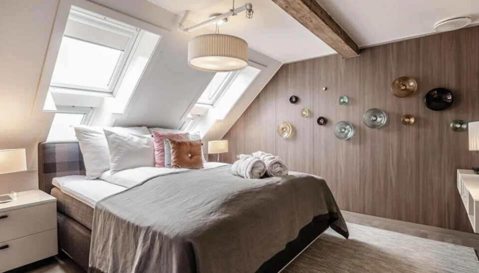 KULE ROM: Hotellet fra 1987 har 210 hotellrom og totalt 401 sengeplasser, og ligger fantastisk plassert nede ved vannet. KULE ROM: Hotellet fra 1987 har 210 hotellrom og totalt 401 sengeplasser, og ligger fantastisk plassert nede ved vannet.