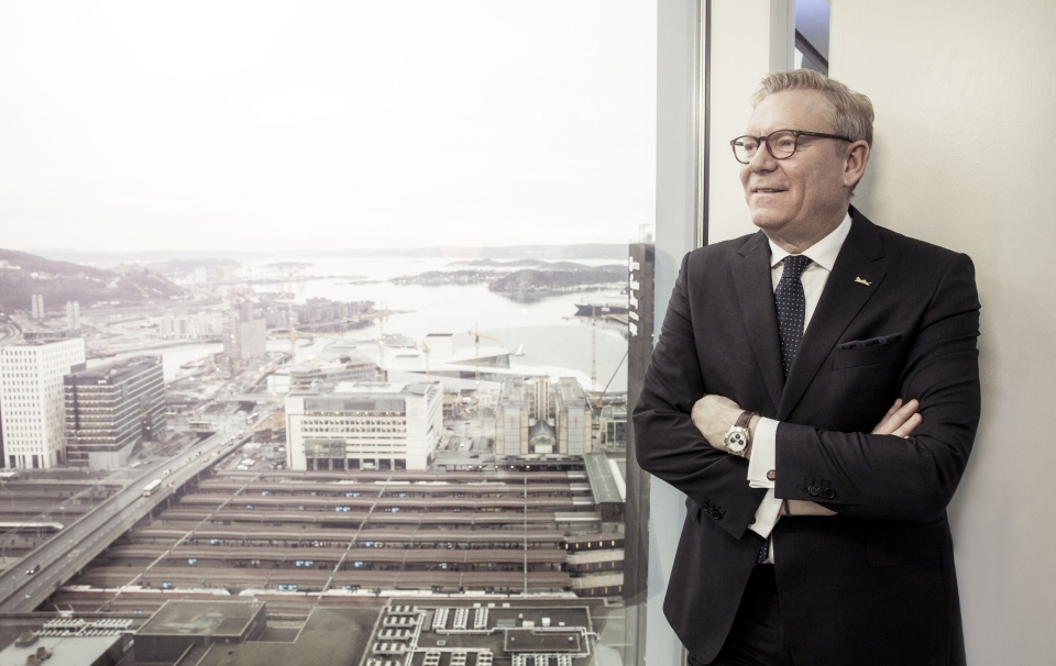 NY PRIS: Tarje Hellebust har vært adm. direktør ved Oslo Plaza i 20 år. Han er stolt og glad over at hotellet mottar bærekraftpris.